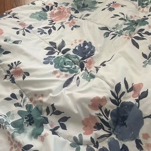 Dorm Comforter